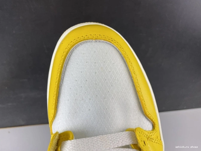 Cheap White Jordan Yellow-Cone Powder AQ0818-149 1 Dark Off-White NRG Air x 0730